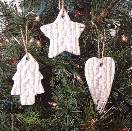 #0562 Cable Knit Ornaments Set of 3