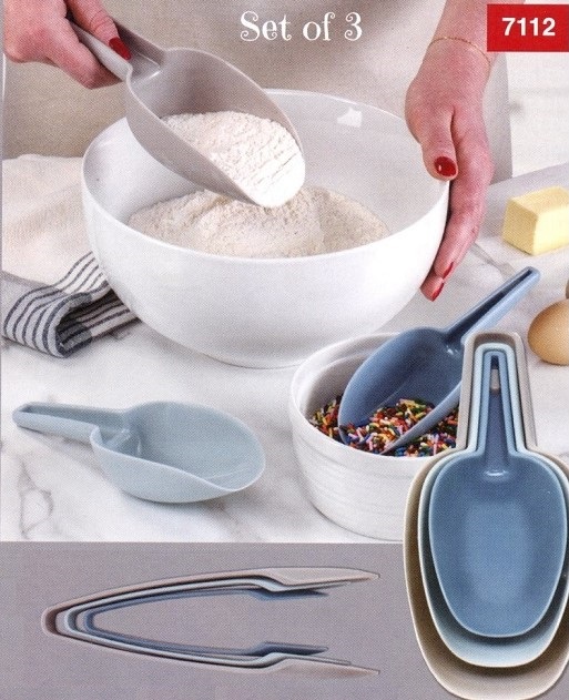#7112 Nesting Scoops Set of 3 & Nesting Tongs Set of 3