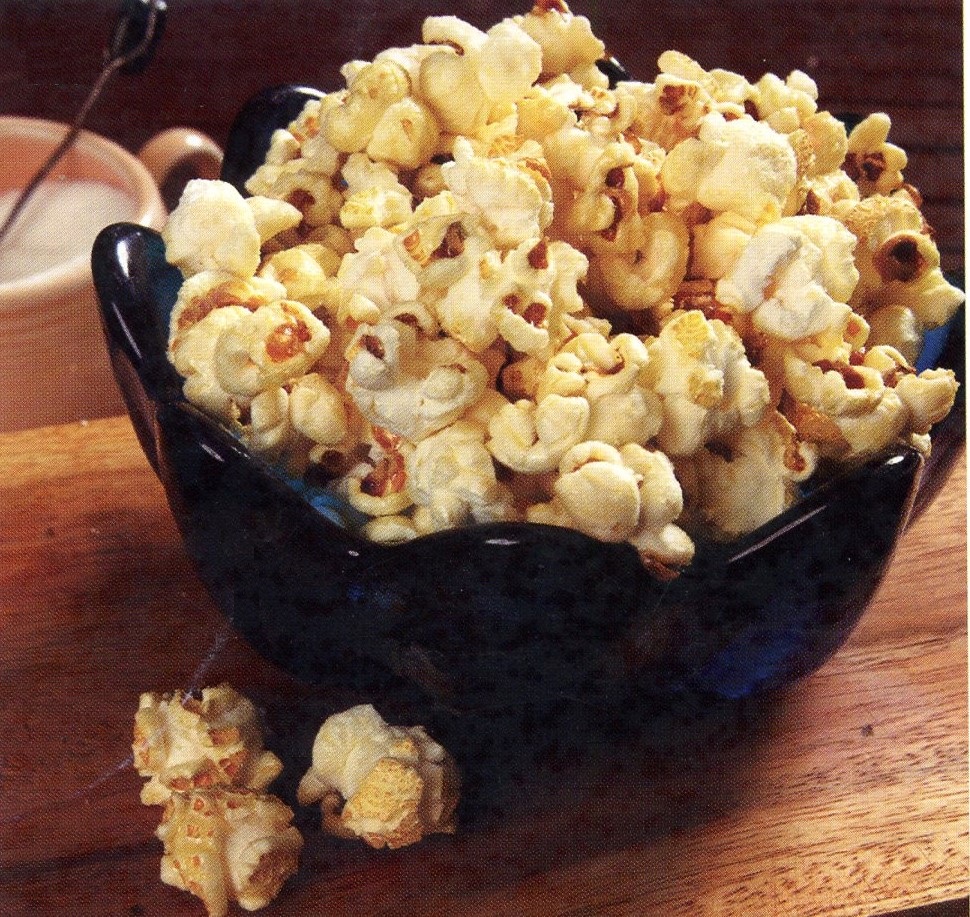 #7506 White Cheddar Popcorn 1/2 Gallon Bag