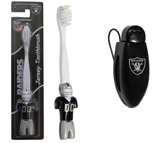 1007 Oakland Raiders Toothbrush and Visor Clip